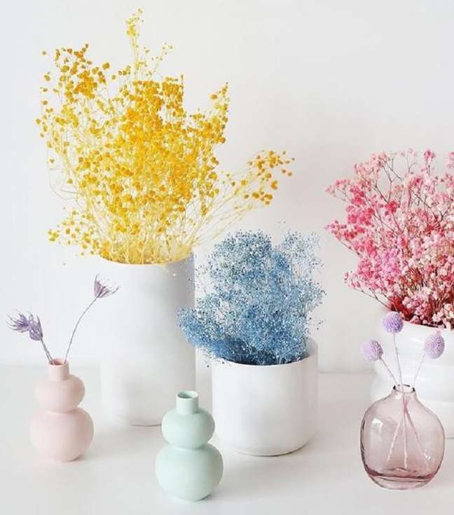 coloque os ramos de flores secas dentro do vasinho improvisado fonte decorative
