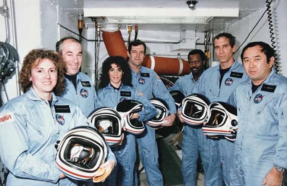 28 de janeiro de 1986 Onibus espacial Challenger explode apos lancamento