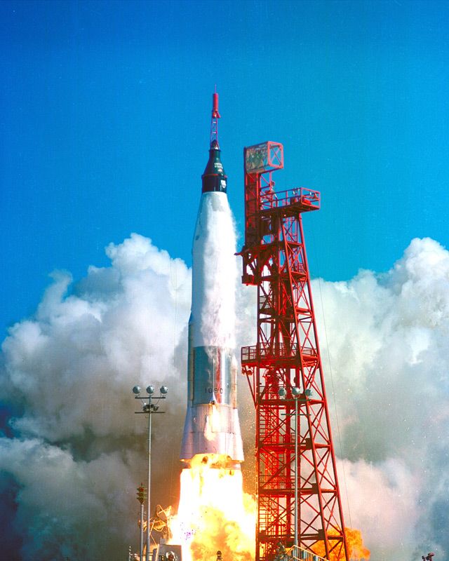 20 de fevereiro de 1962 Pela primeira vez um astronauta da Nasa orbita a terra