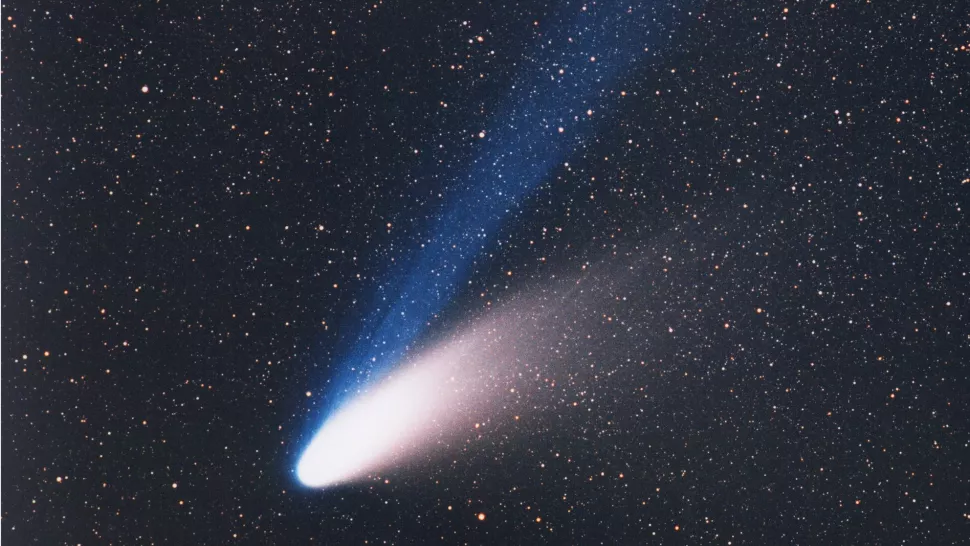 22 de marco de 1997 Cometa Hale Bopp voa pela Terra
