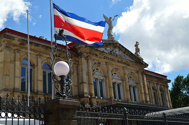 Economista do Pro mercado vence eleicao presidencial na Costa Rica