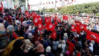 Manifestantes tunisianos acusam presidente de ditadura fracassada