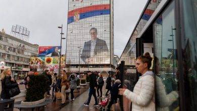 Servios vao as urnas para escolher presidente e parlamento em meio a guerra na Ucrania