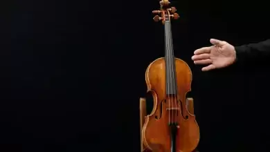 Violino com 3 seculos pode ser leiloado por R 52 milhoes na Franca