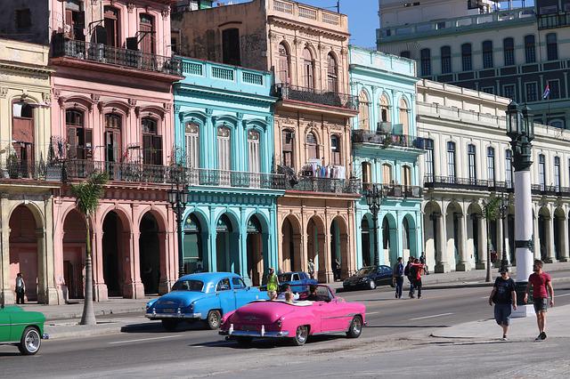 EUA aliviam restricoes a Cuba