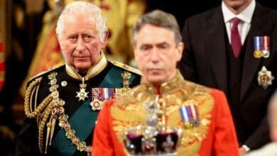 Principe Charles le discurso da rainha ao Parlamento pela primeira vez