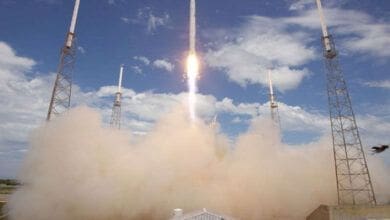 4 de junho de 2010 1o foguete Falcon 9 da SpaceX chega a orbita