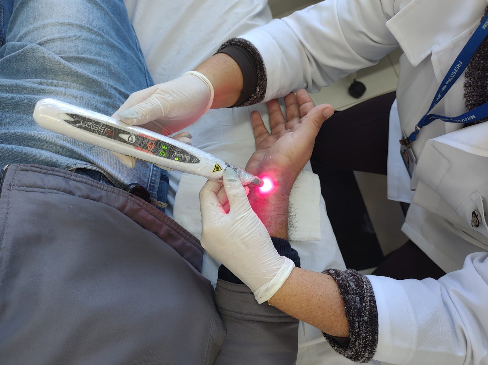 Ambulatorio de Feridas Cronicas adquire novo aparelho a laser para tratamento de pacientes