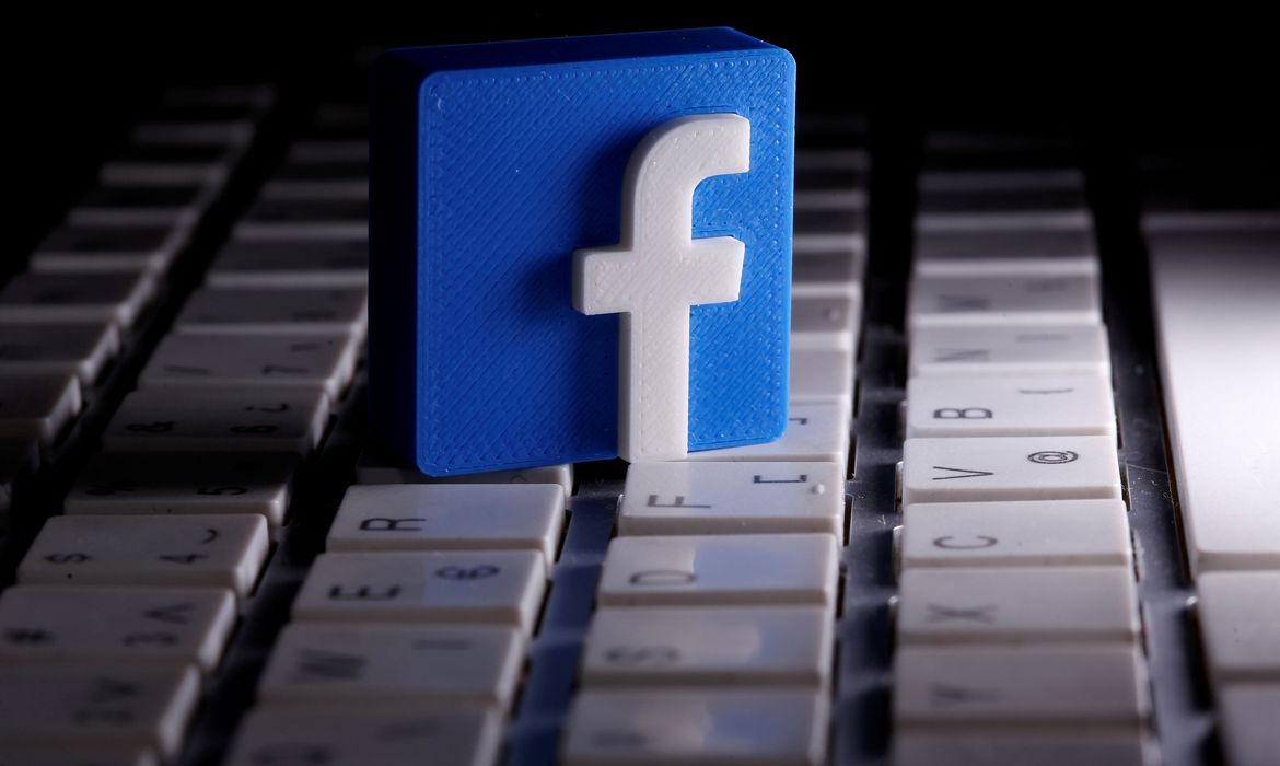 Facebook renova feed principal para atrair usuarios mais jovens