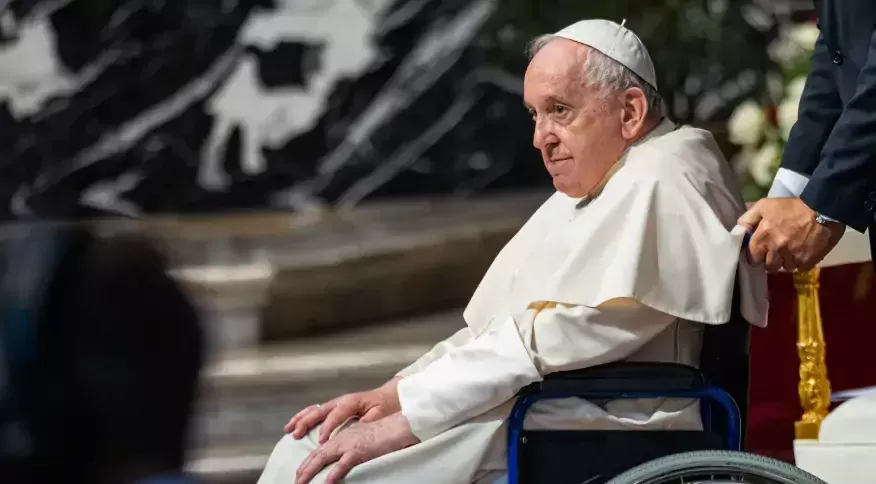 Papa pede menos consumo de carne e revela onde viveria em hipotetica renuncia
