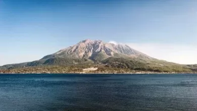 Vulcao Sakurajima no oeste do Japao entra em erupcao