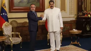 Colombia e Venezuela restabelecem relacoes diplomaticas