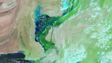 Inundacoes no Paquistao criam lago de 100 km de largura veja imagens