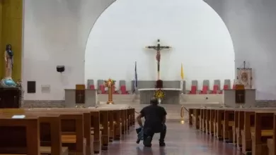 Policia da Nicaragua proibe procissao catolica em repressao a igreja no pais