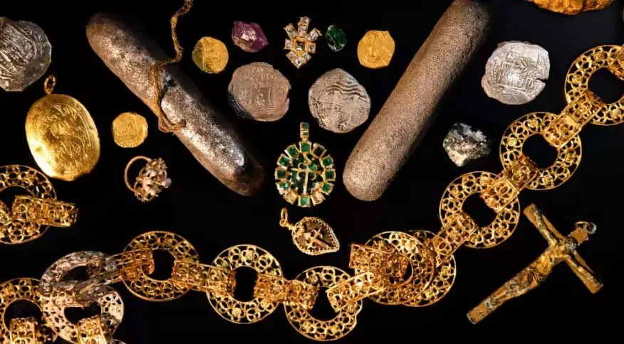 Tesouros de naufragio espanhol de 350 anos sao recuperados