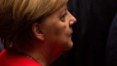 Ex lider da Alemanha Angela Merkel ganha Premio Nansen Global do Acnur