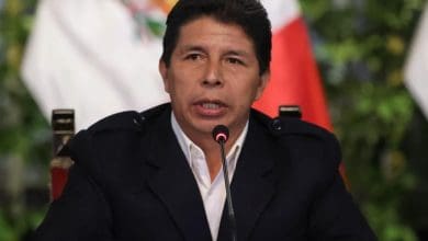 Presidente do Peru dissolve o Congresso do pais