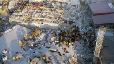 Mortes no terremoto passam de 30 mil e ONU ja estima 50 mil