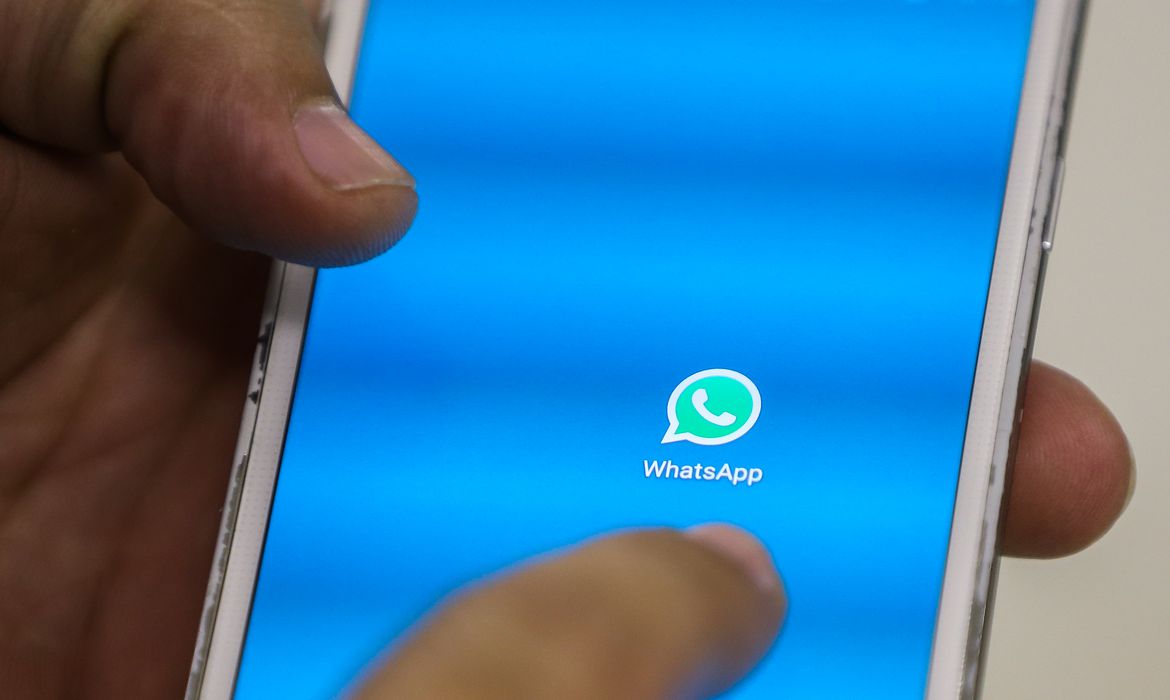 BC libera compra pelo WhatsApp com cartoes Mastercard e Visa