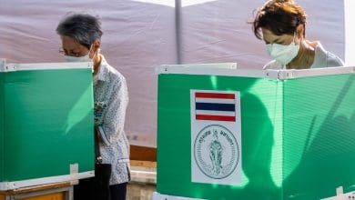 Partidos pro democracia vencem eleicao da Tailandia