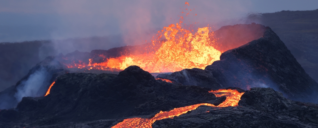 Islandia declara estado de emergencia devido a erupcao vulcanica iminente