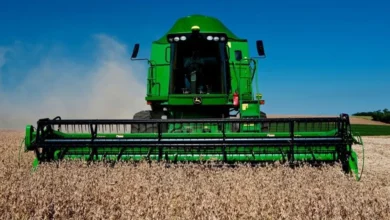 John Deere conectara maquinas agricolas usando Starlink