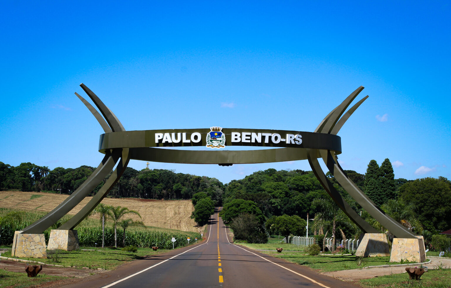 Paulo Bento abre concurso publico para cadastro de reserva em varios niveis profissionais