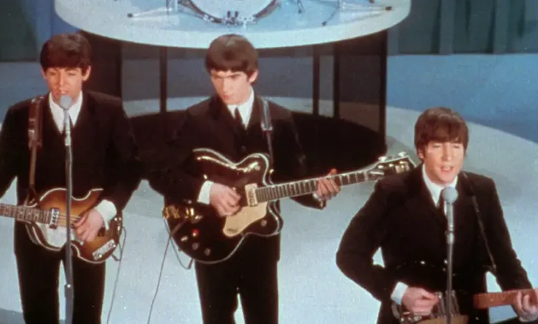 Guitarra de John Lennon de 1960 vai a leilao